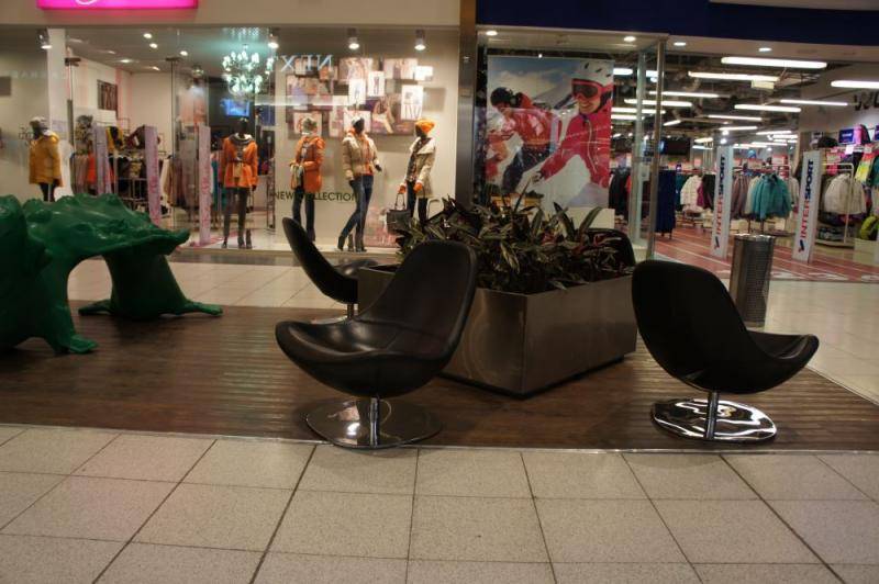 Проходы в ТЦ "Мега"